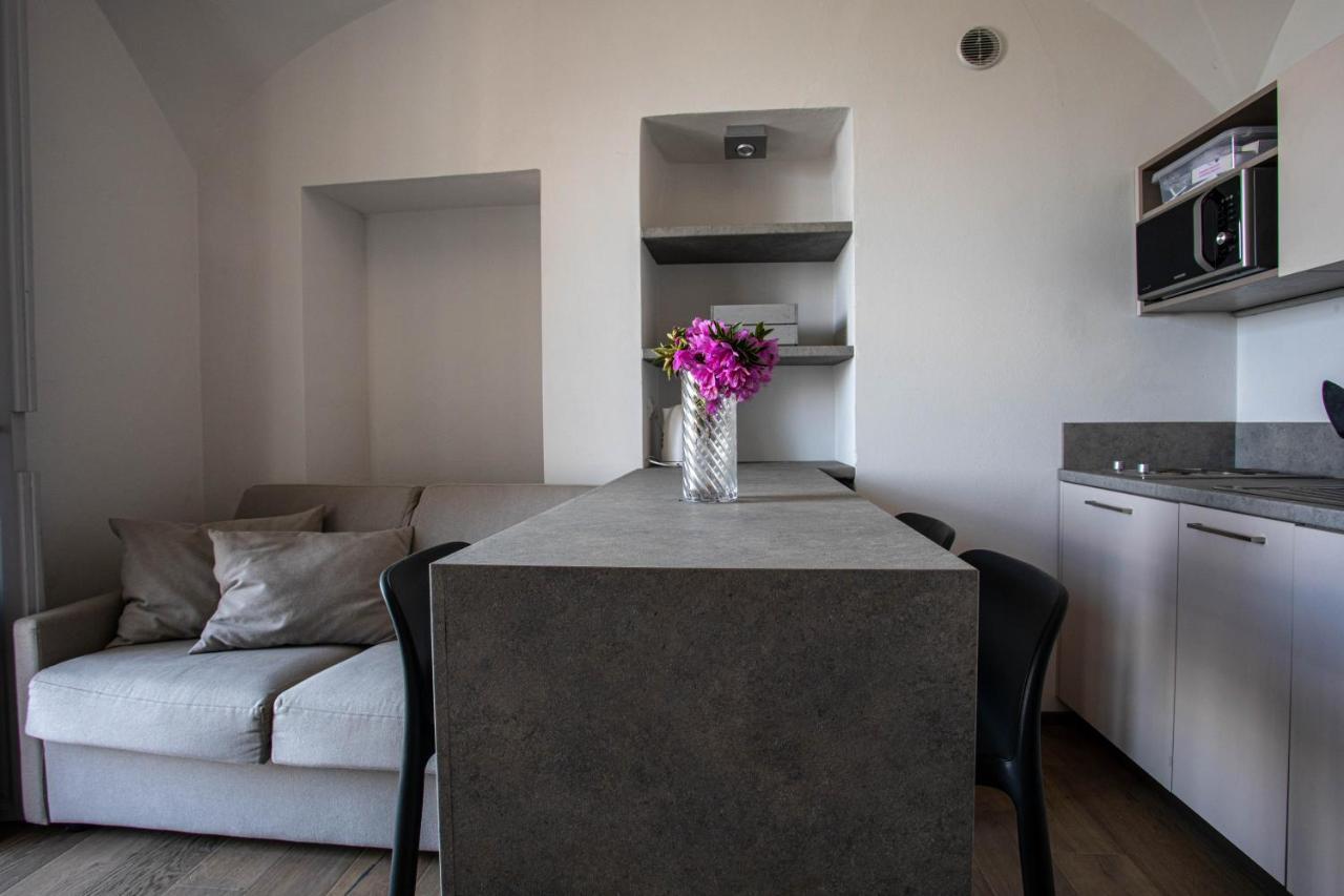 La Dimora Del Glicine 2 Apartment Belgirate Ngoại thất bức ảnh